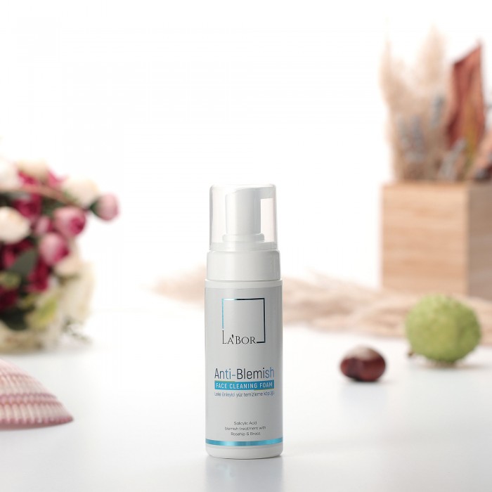 Anti-Blemish Face Cleaning Foam
